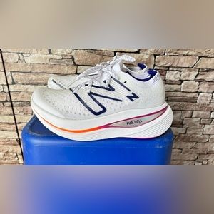 New Balance FuelCell SuperComp Trainer White Women 7.5